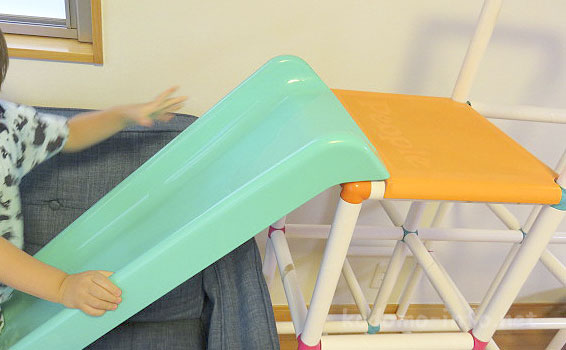 白いわんぱくジム